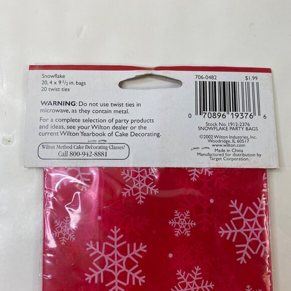 Wilton Holiday Red Snowflake Party 20 Bags & 20 Ties Cookies Candy - Picture 5 of 5